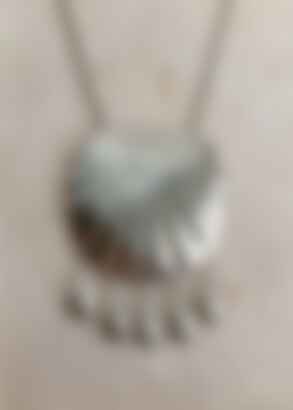 Petra Shell Necklace in Silver
