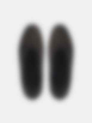 Apres Ski in Black Shearling