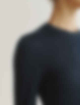 The Long-Sleeve Shirt in Cashmere and Silk in Navy
