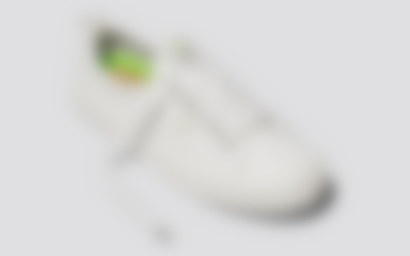 Women's Oca Low-Top Off-White Canvas Sneaker