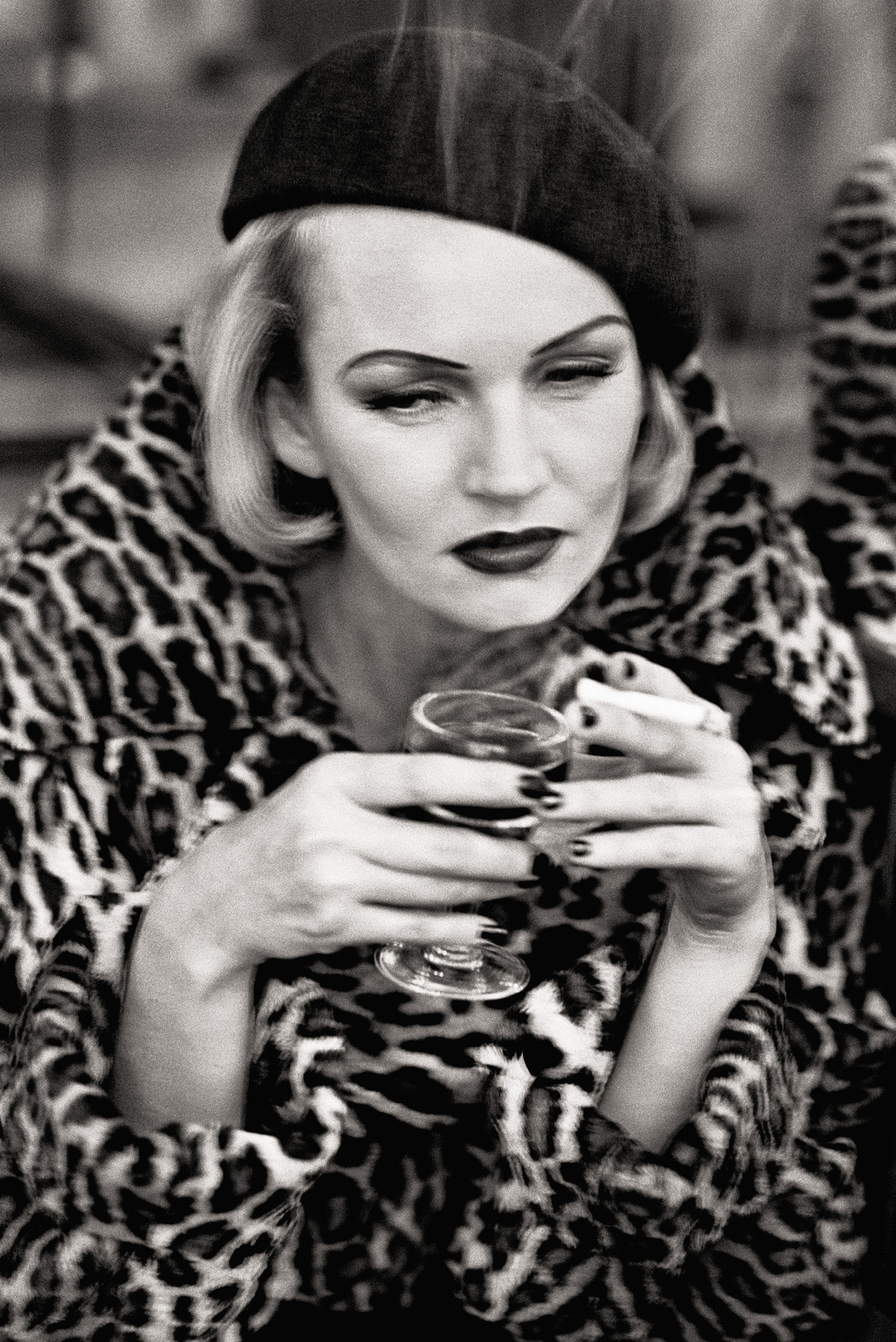 SMOKING WOMEN OF PETER LINDBERGH – they are magnetizing