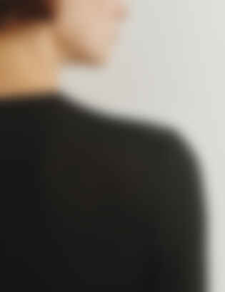 The Long-Sleeve Shirt in Cashmere and Silk in Black