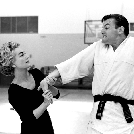 Joy Behar Latest Articles - Air Mail