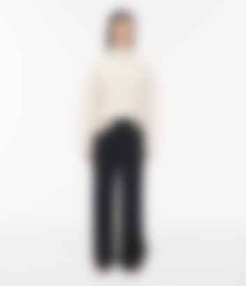 Cashmere Oversized Turtleneck in Ivory